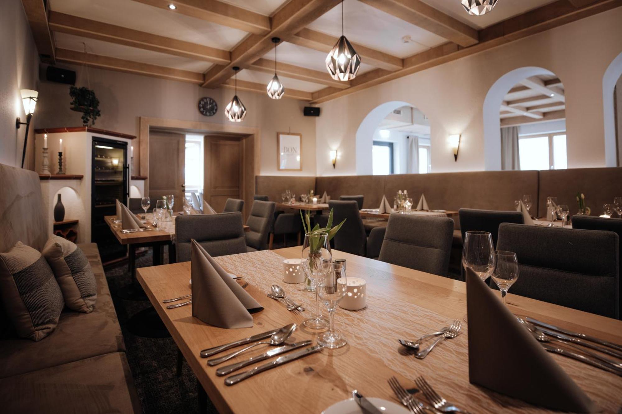 Forstauerwirt Hotel & Restaurant フォルスタウ エクステリア 写真